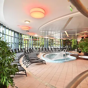 Szálloda & Park, Eger