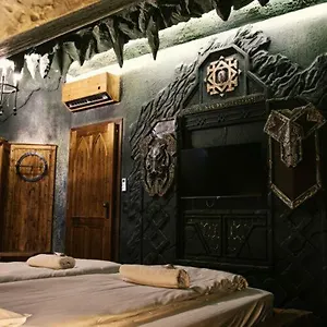 Excalibur Minihotel **** Eger