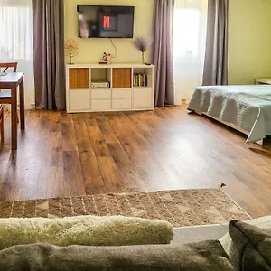 Mi Casa Vendeghaz - Апартаменты